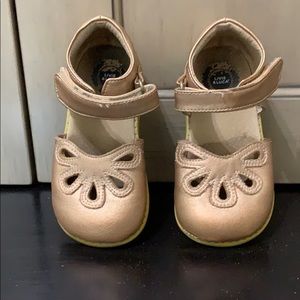 Livie and Luca toddler girls 8 shoes